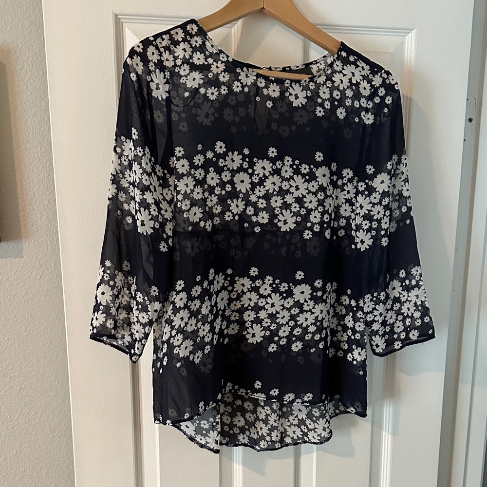 Floral navy and White Women's Top